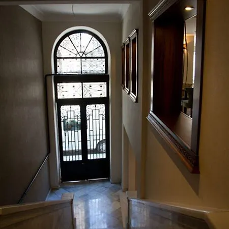 Hotell Au Pera Istanbul