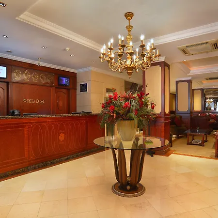 Au Pera Hotel