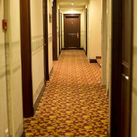 Hotel Au Pera 5*